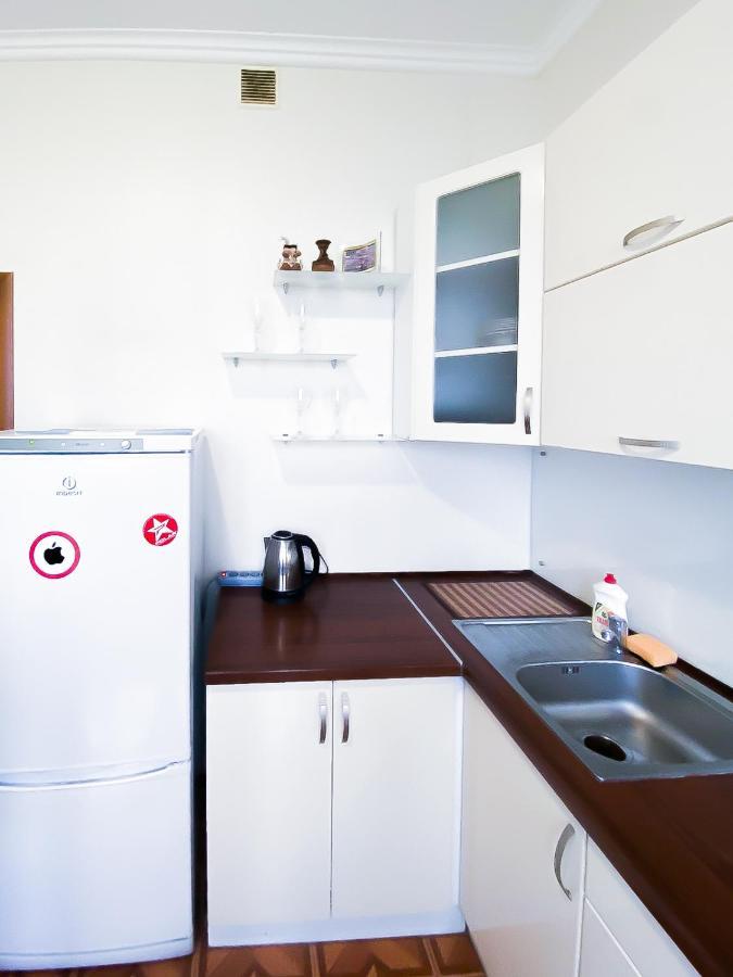 Rent Kiev Apartment 2 Min Metro Chernihivska Bagian luar foto